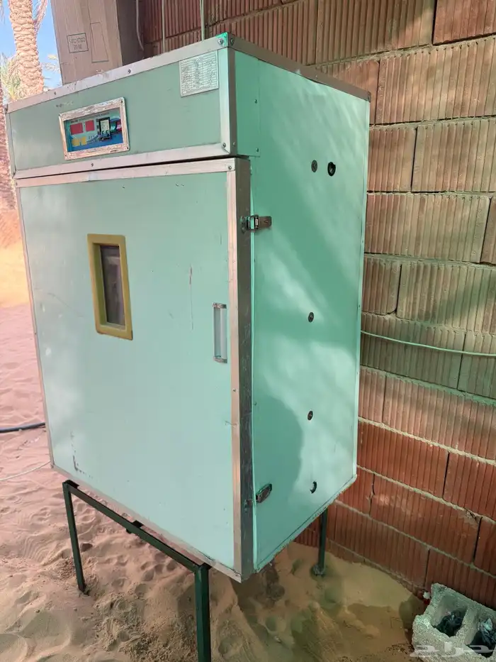 فقاسة للبيع 1