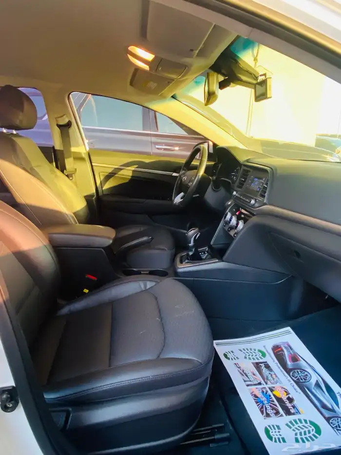 هيونداي افانتي 2020 7