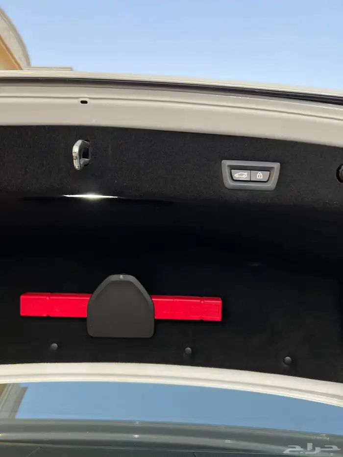 للبيع بي ام دبليو 2021 - 730 li بحالة الجديده 73