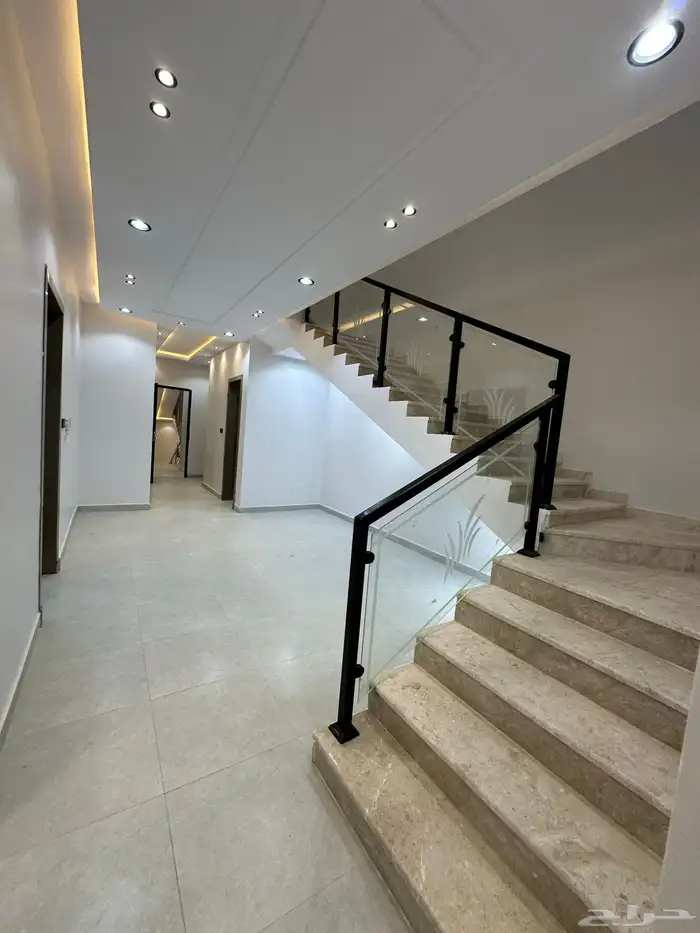 للبيع روف علوي بسعر مناسب خميس مشيط 12