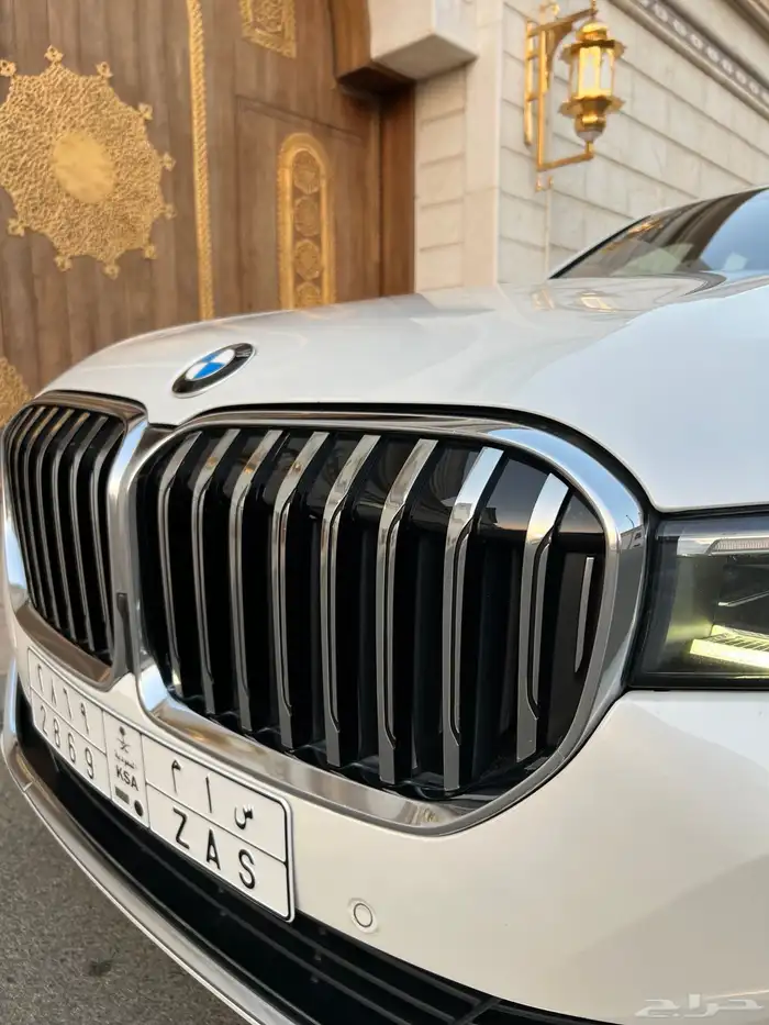 للبيع بي ام دبليو 2021 - 730 li بحالة الجديده 23