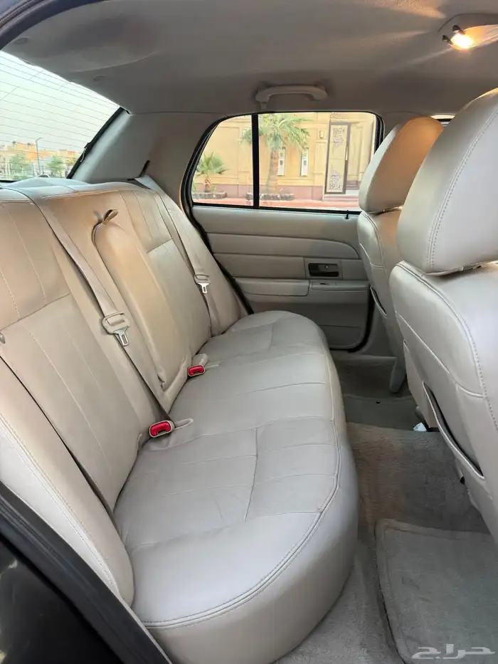 فورد فكتوريا 2011 نظيف جدا 52