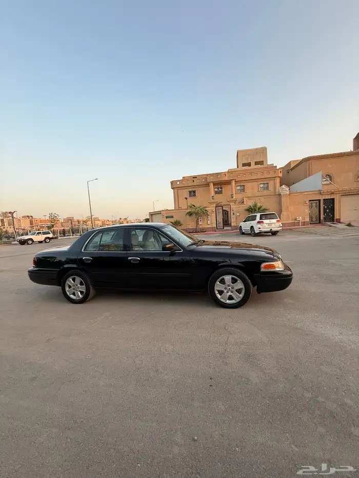 فورد فكتوريا 2011 نظيف جدا 10