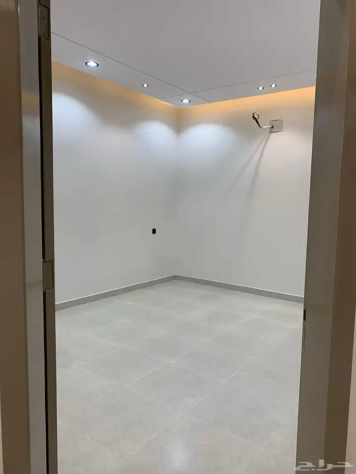 للبيع روف علوي مع ملحق با الخميس موقع مميز جدا من 650 الف 21