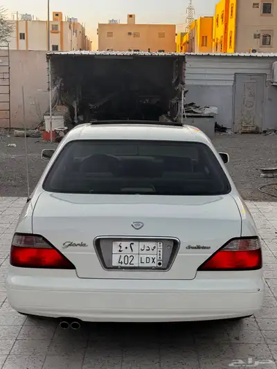 نيسان جلوريا index