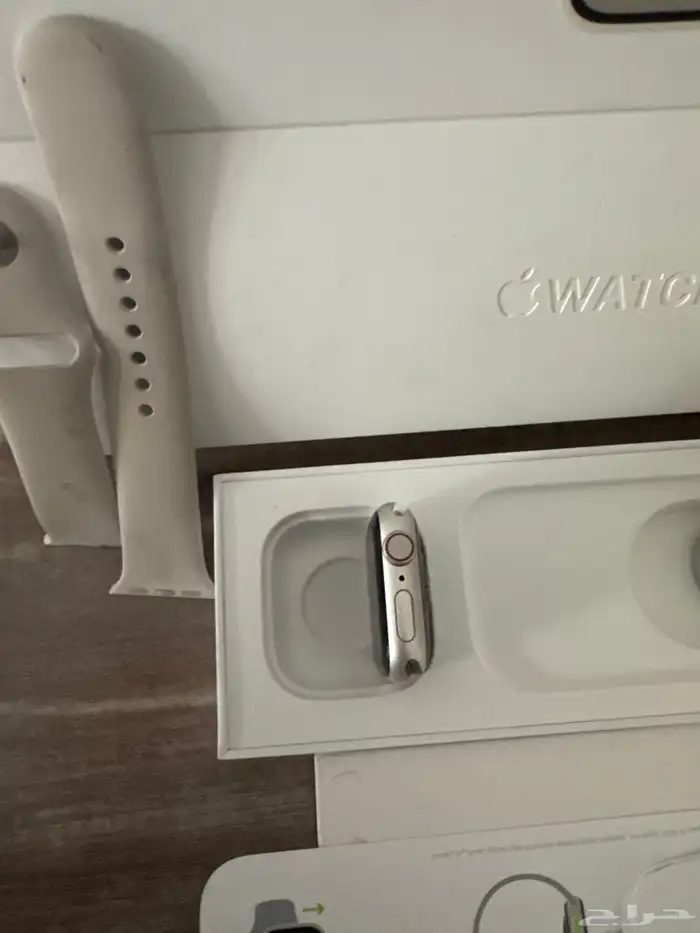 ابل واتش جيل 8 1