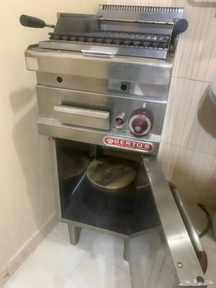 شواية غاز بحجارة الحمم البركانية ايطالية نظيفة جدا وممتازة 7