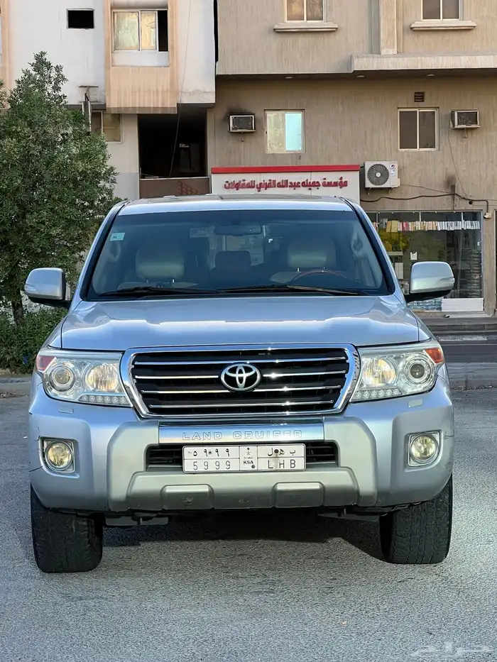 تويوتا لاند كروزر جيب موديل 2013 22