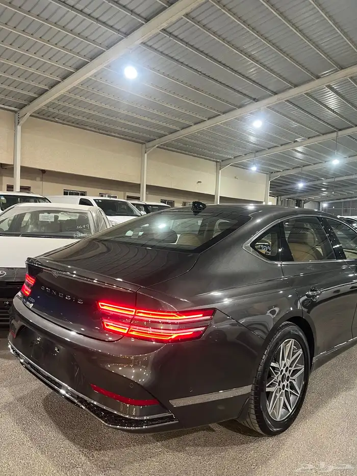 جنسس G80 برستيج 2025 عداد 25 الف وكاله سعودية 21