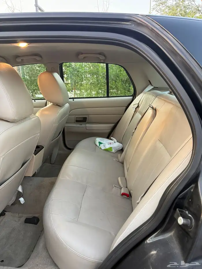 فورد فكتوريا 2011 نظيف جدا 43