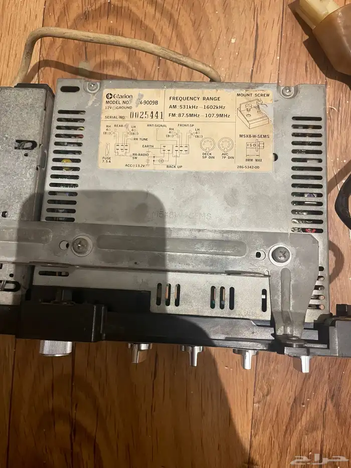 للبيع مسجل و كاست نيسان سيدرك موديل 86 4