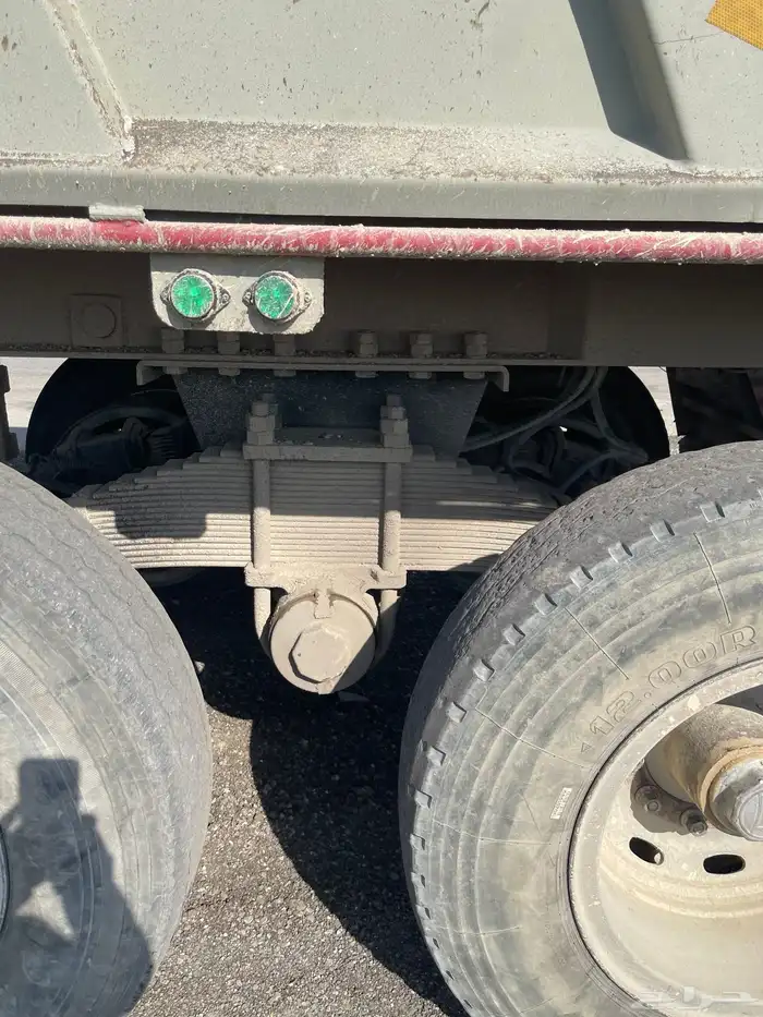 للبيع صندوق 18 متر قاعده 16 4