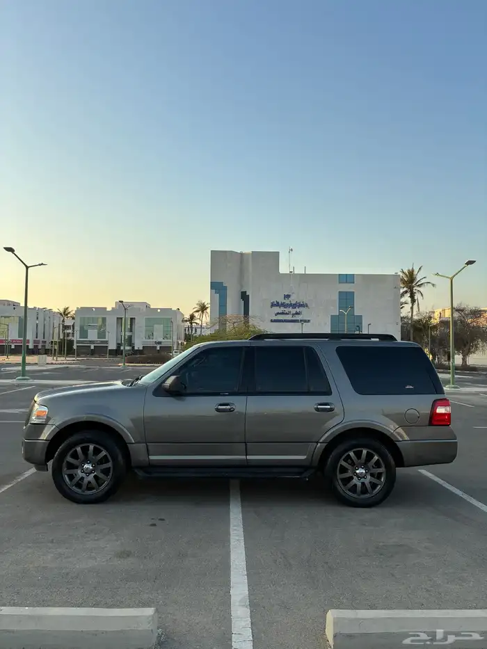 للبيع او البدل فورد اكسبيدشن 2012 0