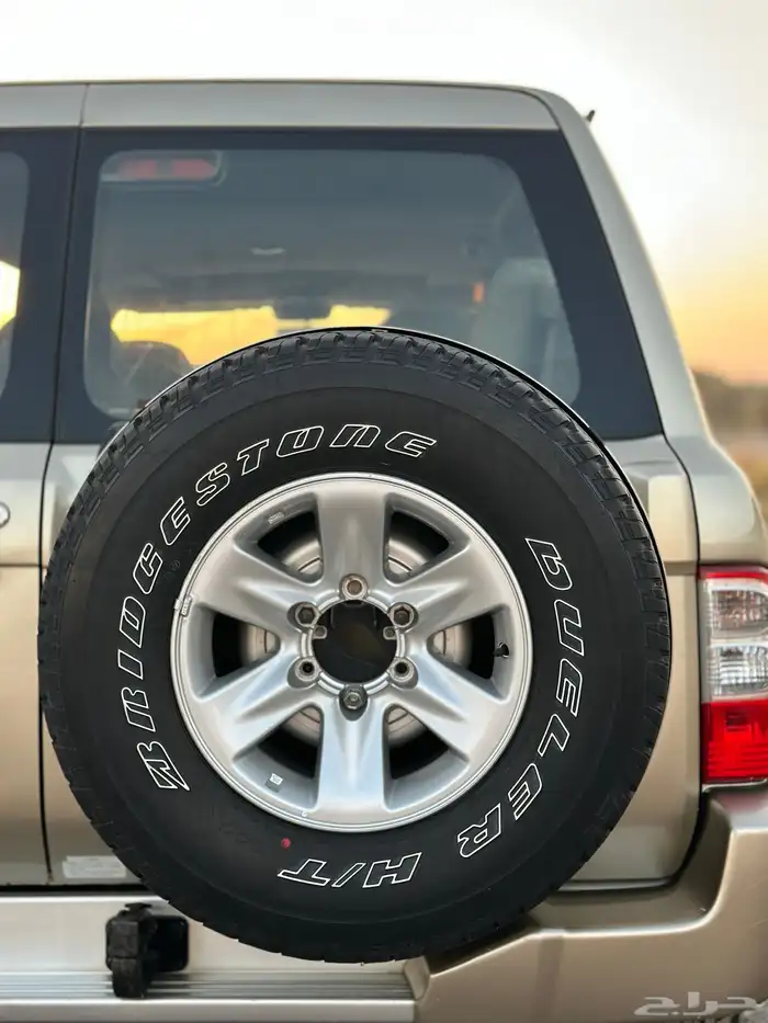 للبيع سوبر سفاري 2002 قير عادي اساس 8