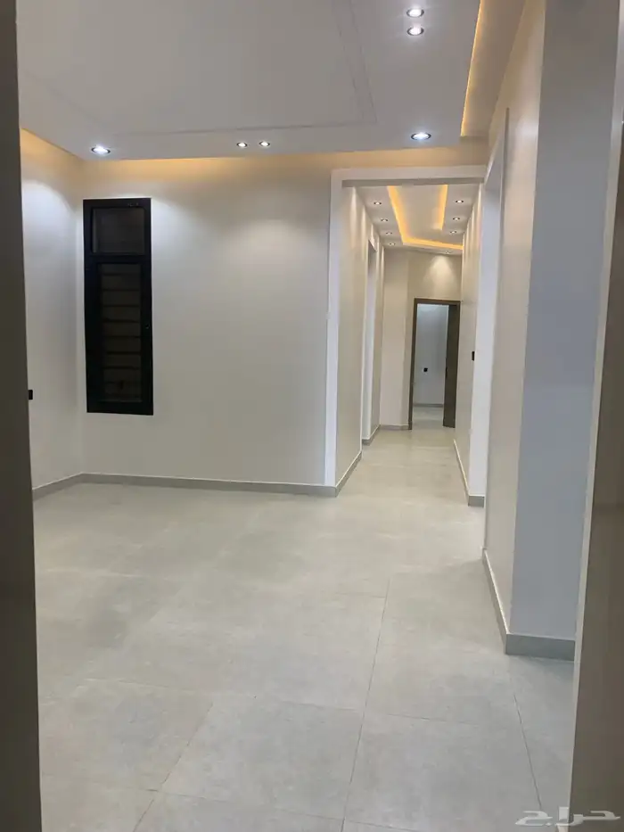 للبيع شقق ارضي بحوش مدخل سياره من 520 با الخميس 12