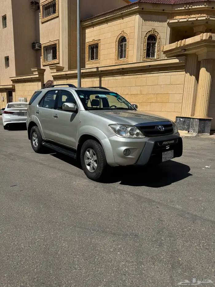 تويوتا فورتشنر2008 6