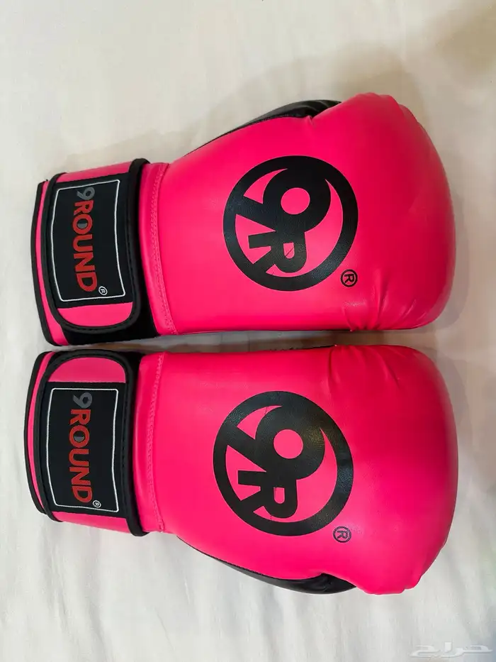 قفازات ملاكمة 9Rounds للنساء والرجال والأطفال مع الرباط وسير 6