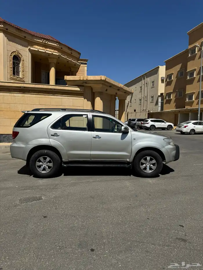 تويوتا فورتشنر2008 5