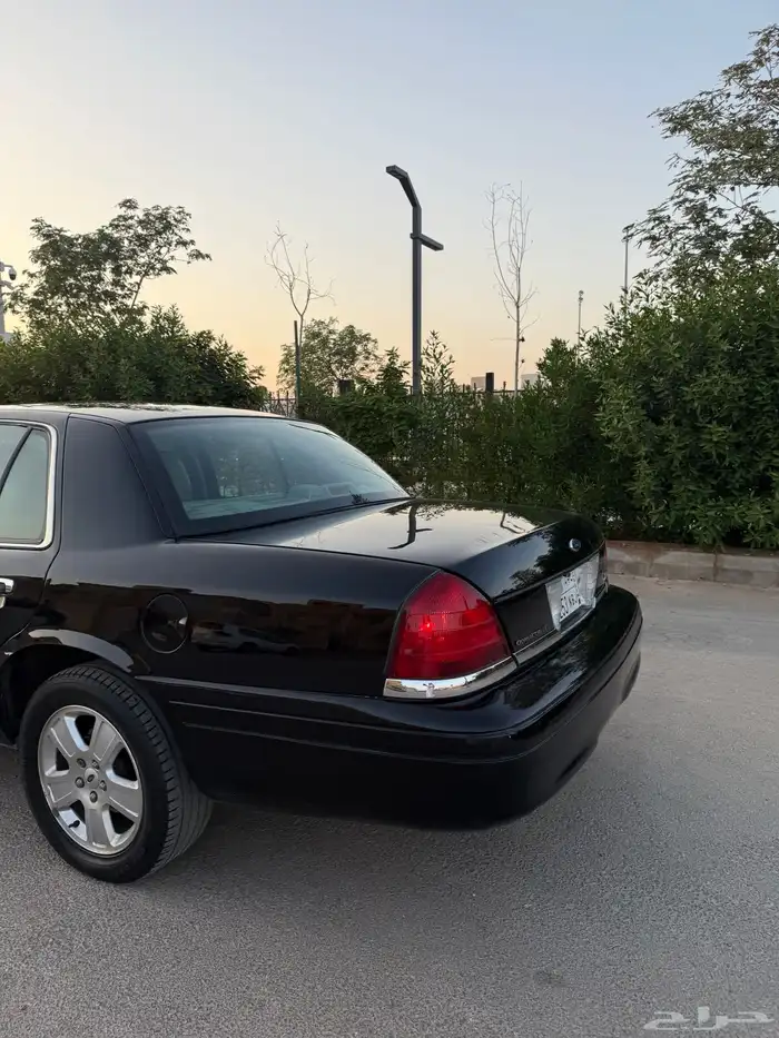 فورد فكتوريا 2011 نظيف جدا 23