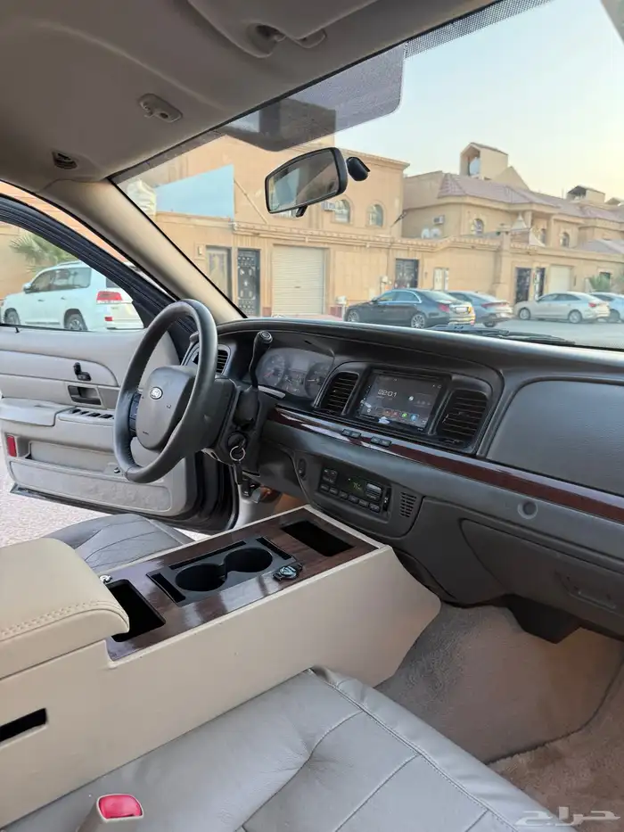 فورد فكتوريا 2011 نظيف جدا 57