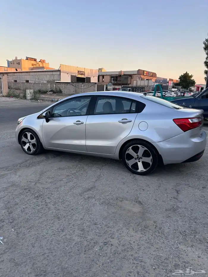 للبيع كيا ريو مديل2014 فل كامل 7