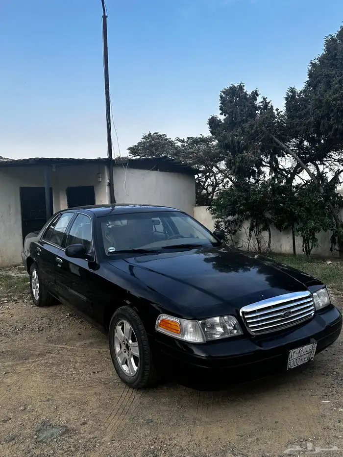 فورد كراون فكتوريا 2011 1