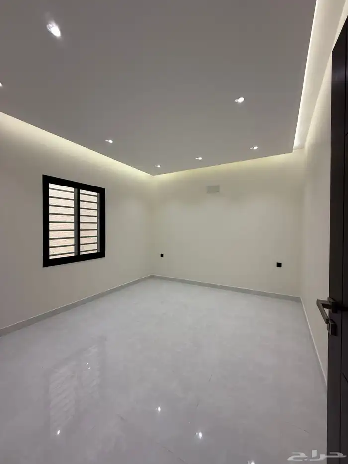 للبيع روف علوي وروف ارضي ببايكة سيارة ف شمال الخميس 44