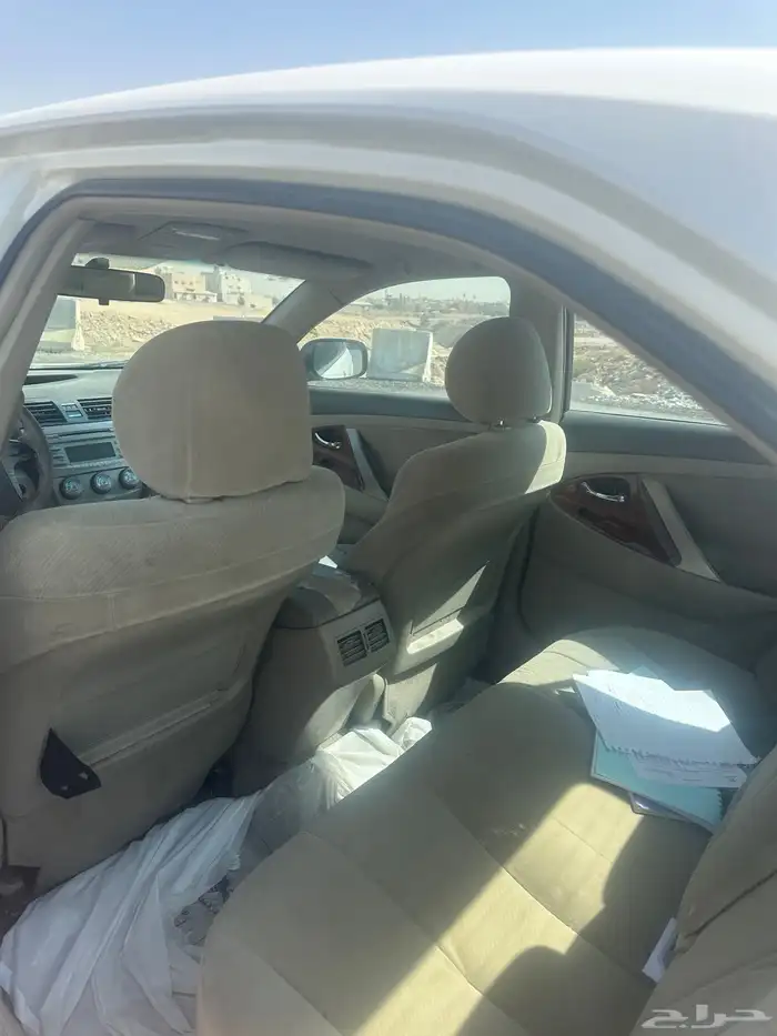 كامري 2010 للبيع او للبدل اكسنت او صني 8