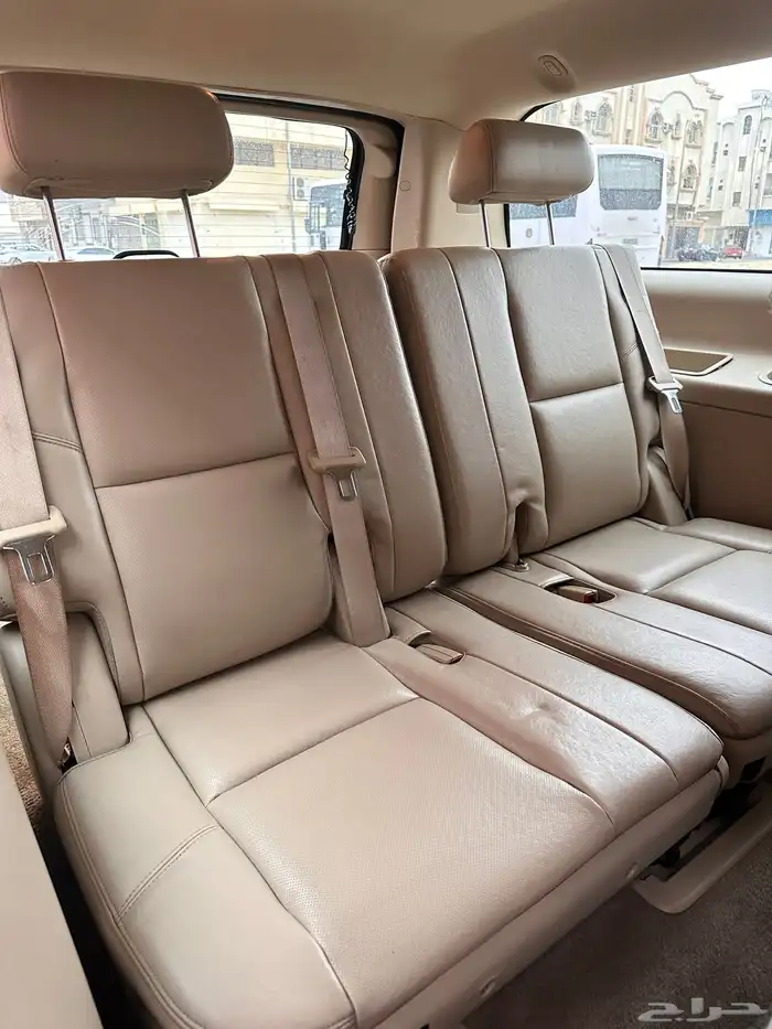 كاديلاك اسكاليد 2011 فل كامل الجميح 78