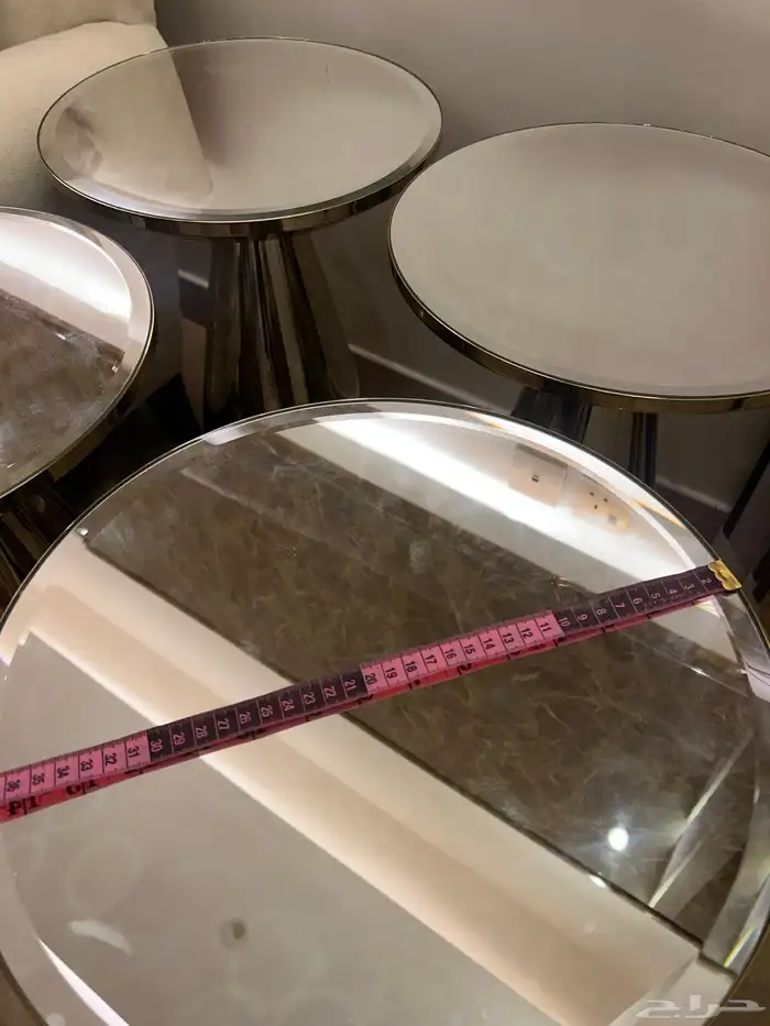 للبيع 4طاولات خدمة من ابيات 2