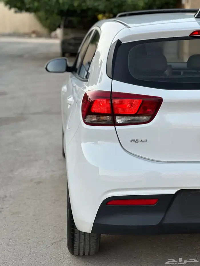 كيا ريو هاتش باك فل كامل العداد 21 الف فقط مخزن 2023 9