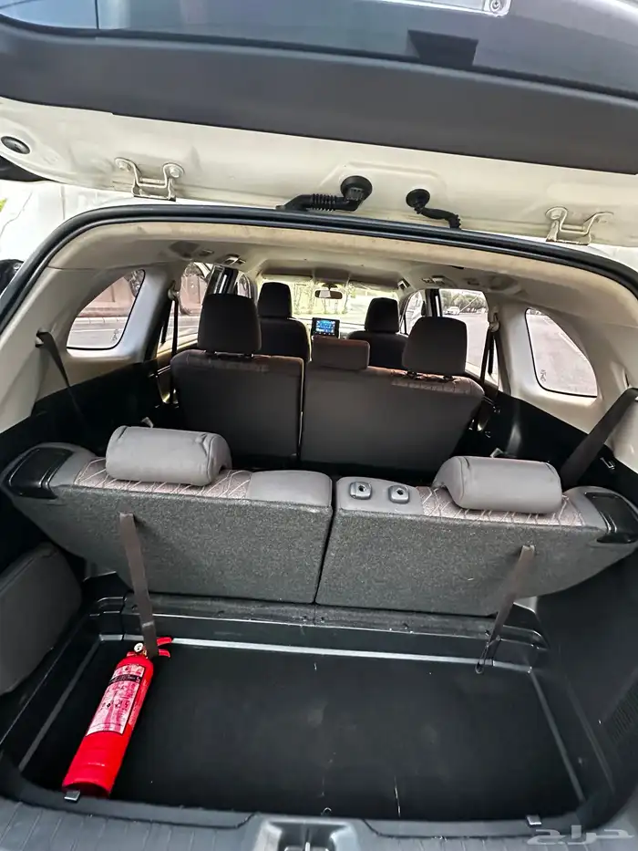 انوفا بنزين GL 2024 10