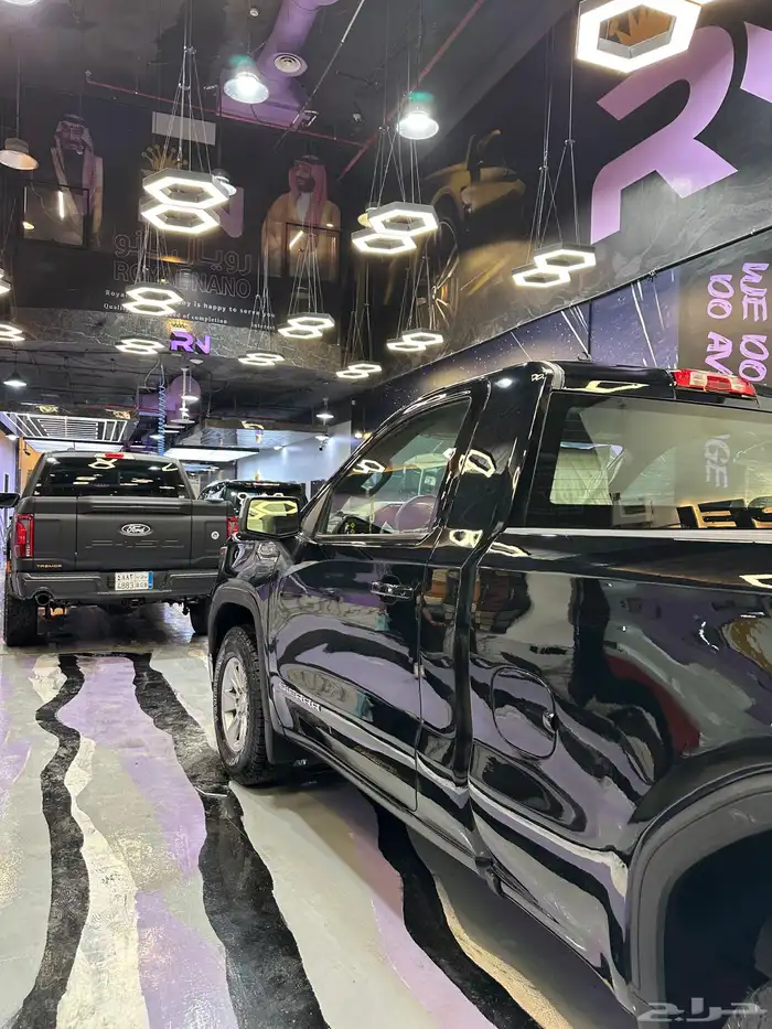 سييرا 2023 اسود قير علاق SLE وارد الجميح 2