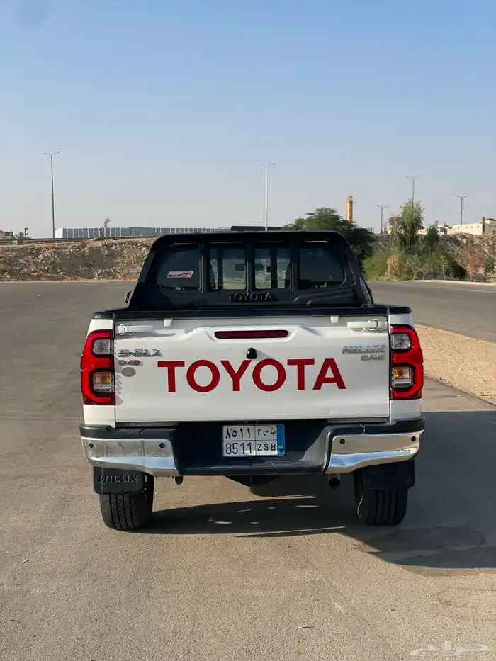 هايلوكس 2022 5