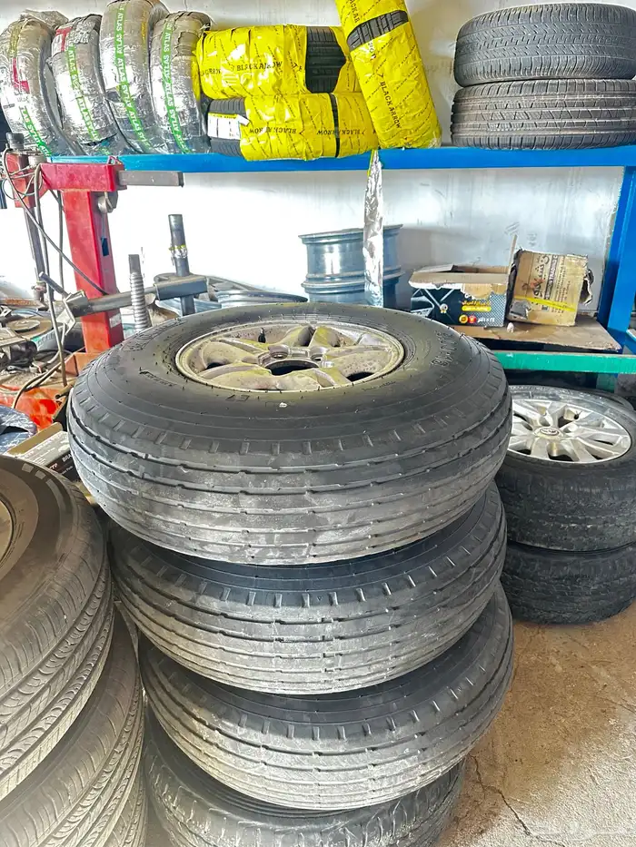 4 كفرات بوالين مع جنوطها 1