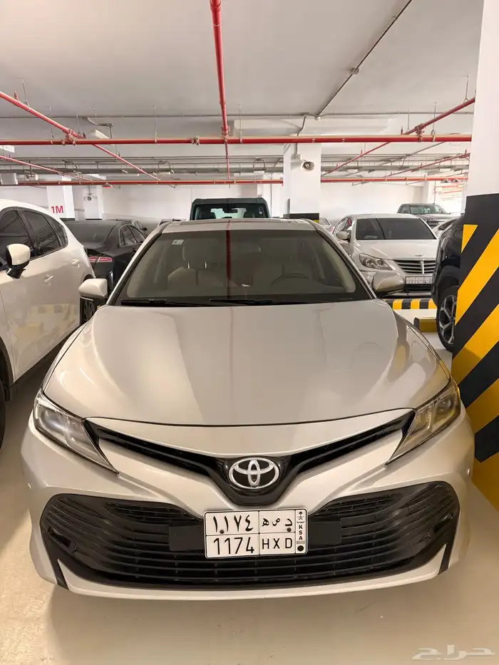 كامري 2019 GLE مالك اول للبيع 7