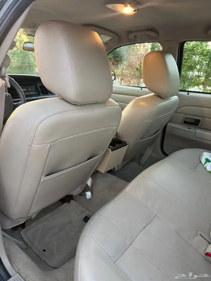 فورد فكتوريا 2011 نظيف جدا 48