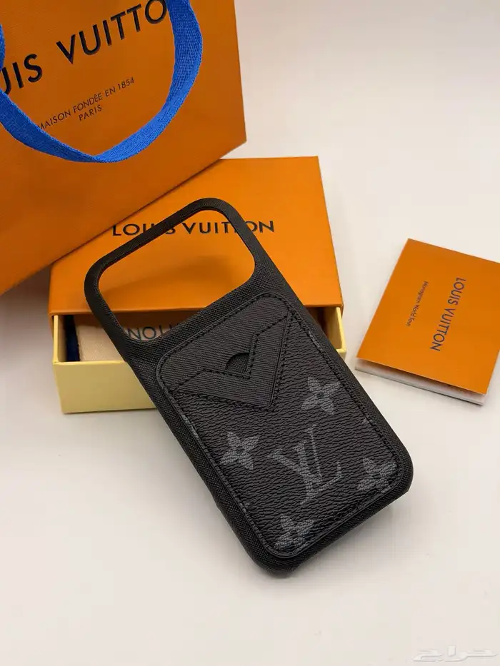 بيوت جوال أيفون 17 ماركات عالمية 8