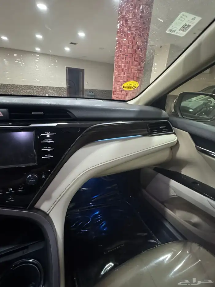 للبيع كامري 2018 اول مالك نظيفة ممشى قليل 9