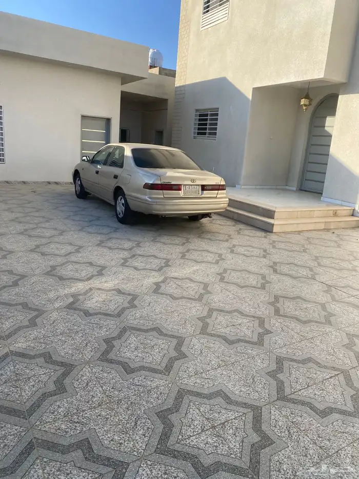 كامري مديل 1998. البيع تشليح كامل فقط ماتنقل عليها قسايم 13