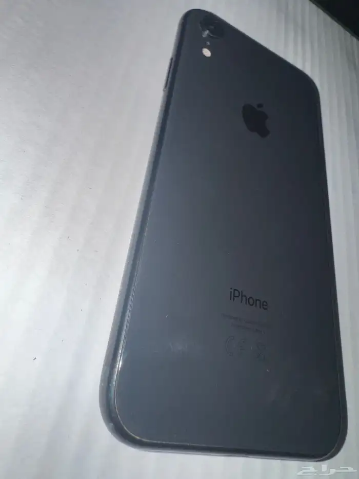 آيفون XR بحالة ممتازة 2