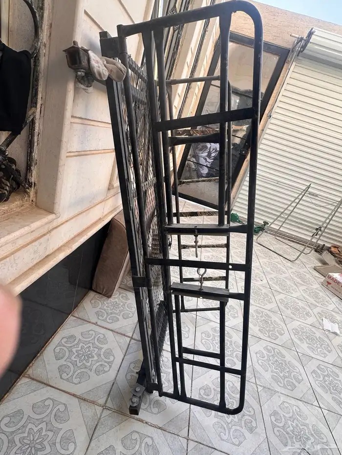 سله عفش لاندكروزر 1