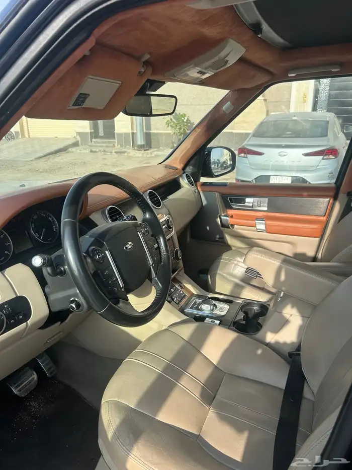 لاند روفر ديسكفري موديل 2015 5