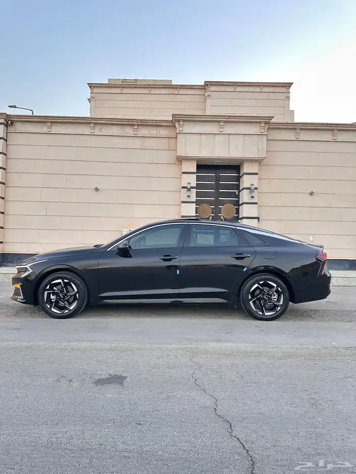 كيا K5 فل كامل 2024 بحالة الوكالة 7