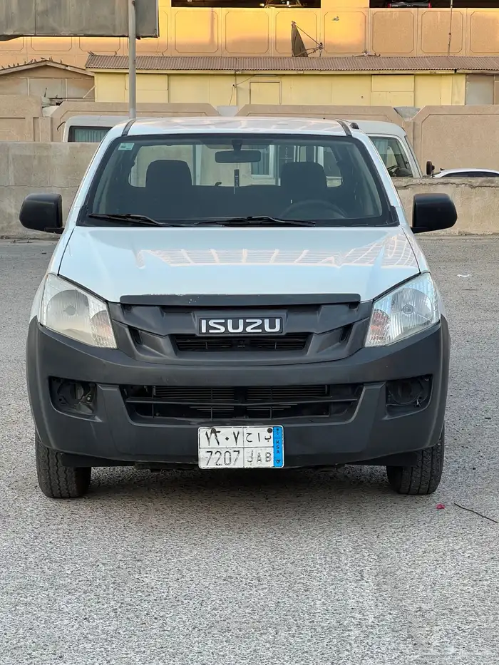 ايسوزو ديماكس موديل 2015 ديزل تيربو 17
