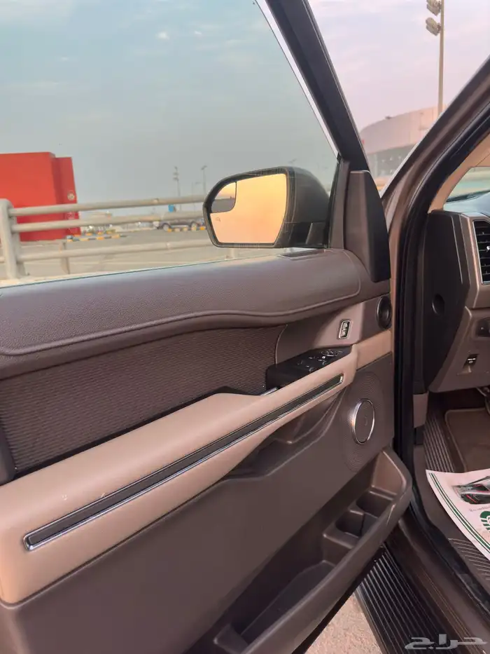 فورد اكسبيدشن 2019 - دبل XLT . طويل 4