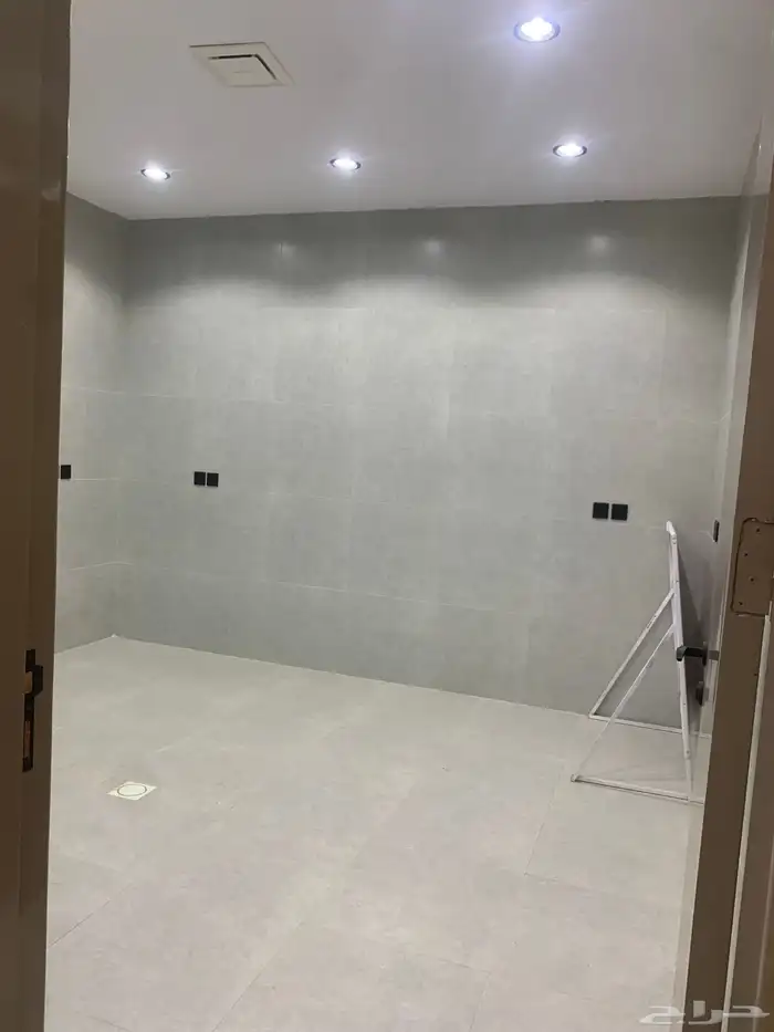 للبيع شقق ارضي بحوش مدخل سياره من 520 با الخميس 11