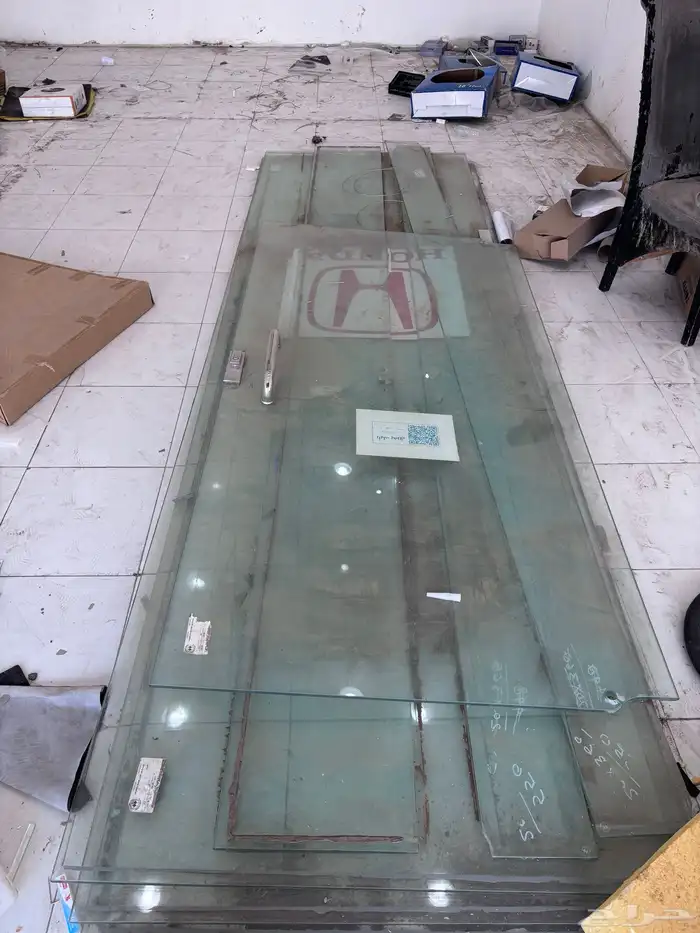 للبيع واجهة محل قزاز سكيورت 0