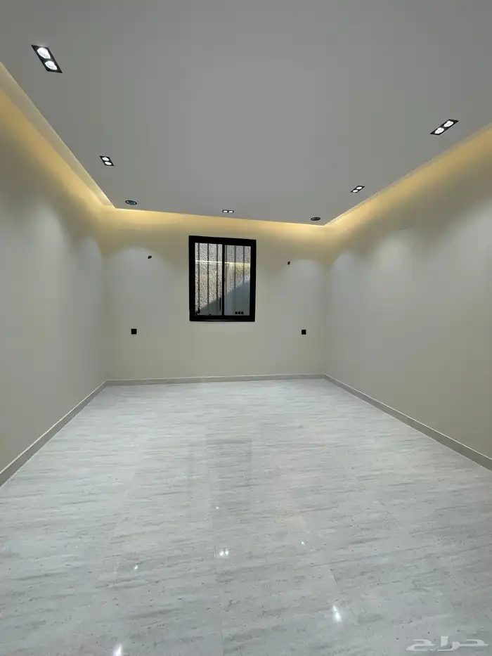 فيلا روف دور ثانى مع ملحق بدرج خارجى باالقرب من نادى ضمك 14