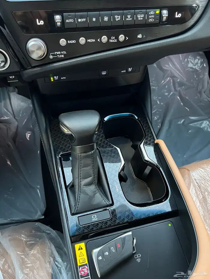 لكزس ES350 2024 CC بريمي فل كامل 15
